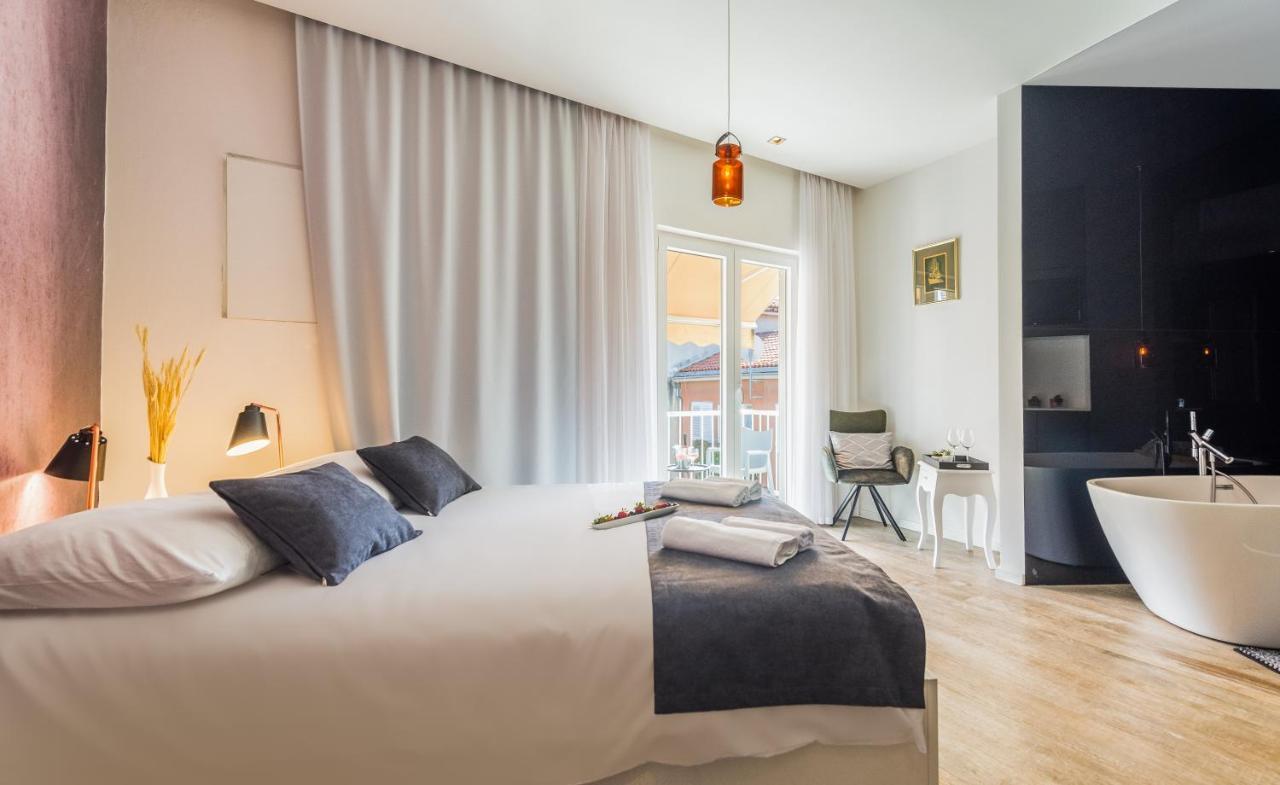 Central Rooms In Old Town By Belmont Realty Zara Esterno foto