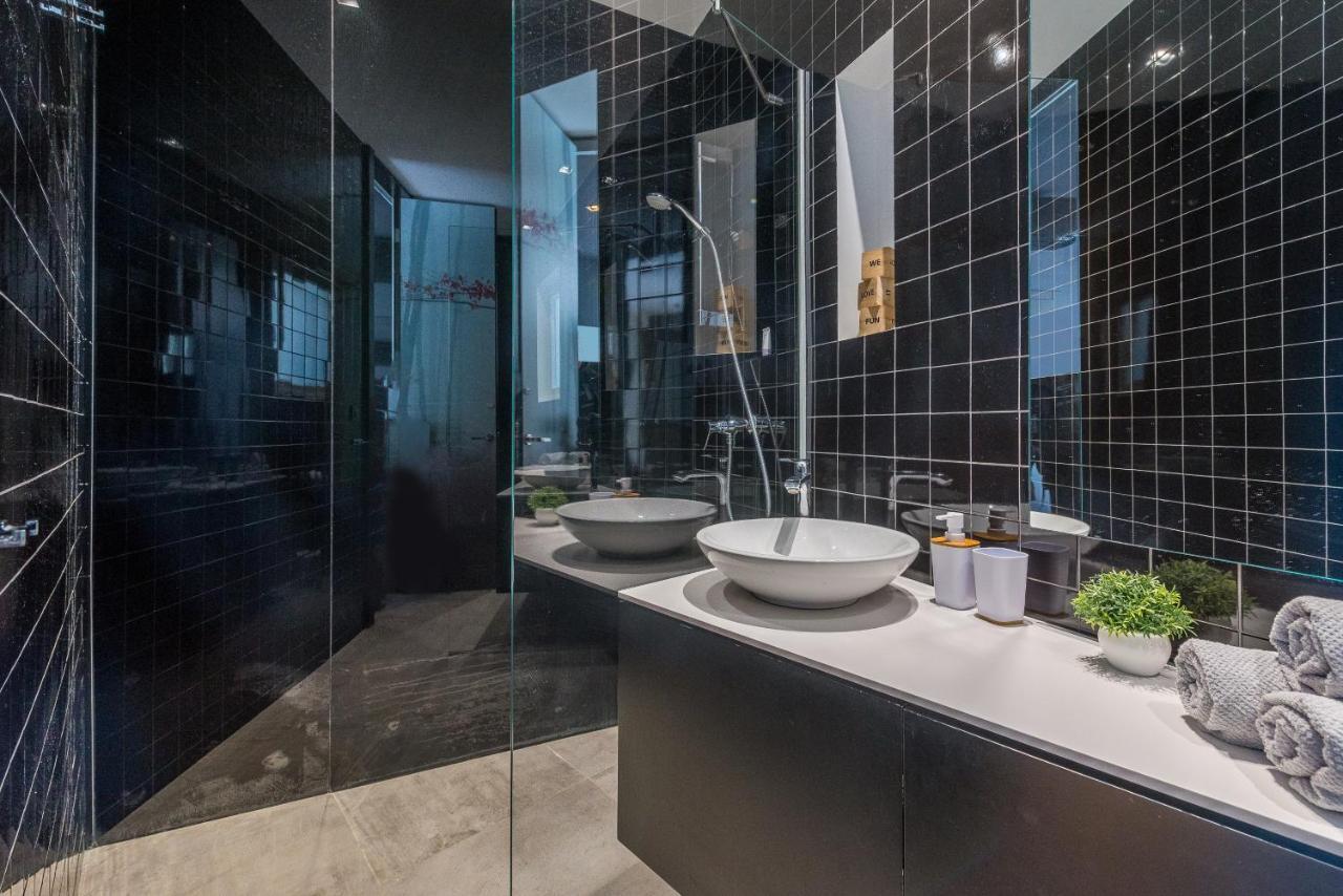 Central Rooms In Old Town By Belmont Realty Zara Esterno foto